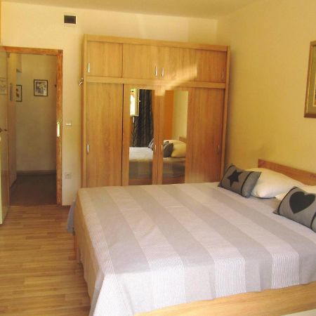 Apartmans And Rooms Dunjini Dvori Корчула Экстерьер фото