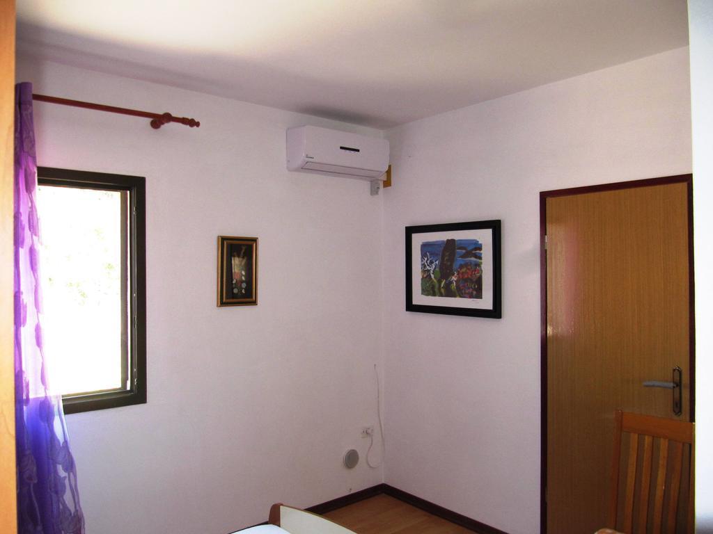 Apartmans And Rooms Dunjini Dvori Корчула Экстерьер фото