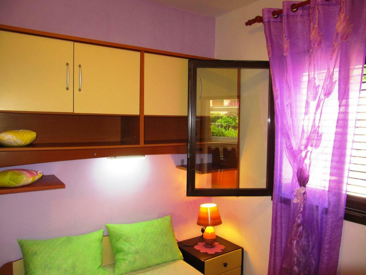 Apartmans And Rooms Dunjini Dvori Корчула Экстерьер фото