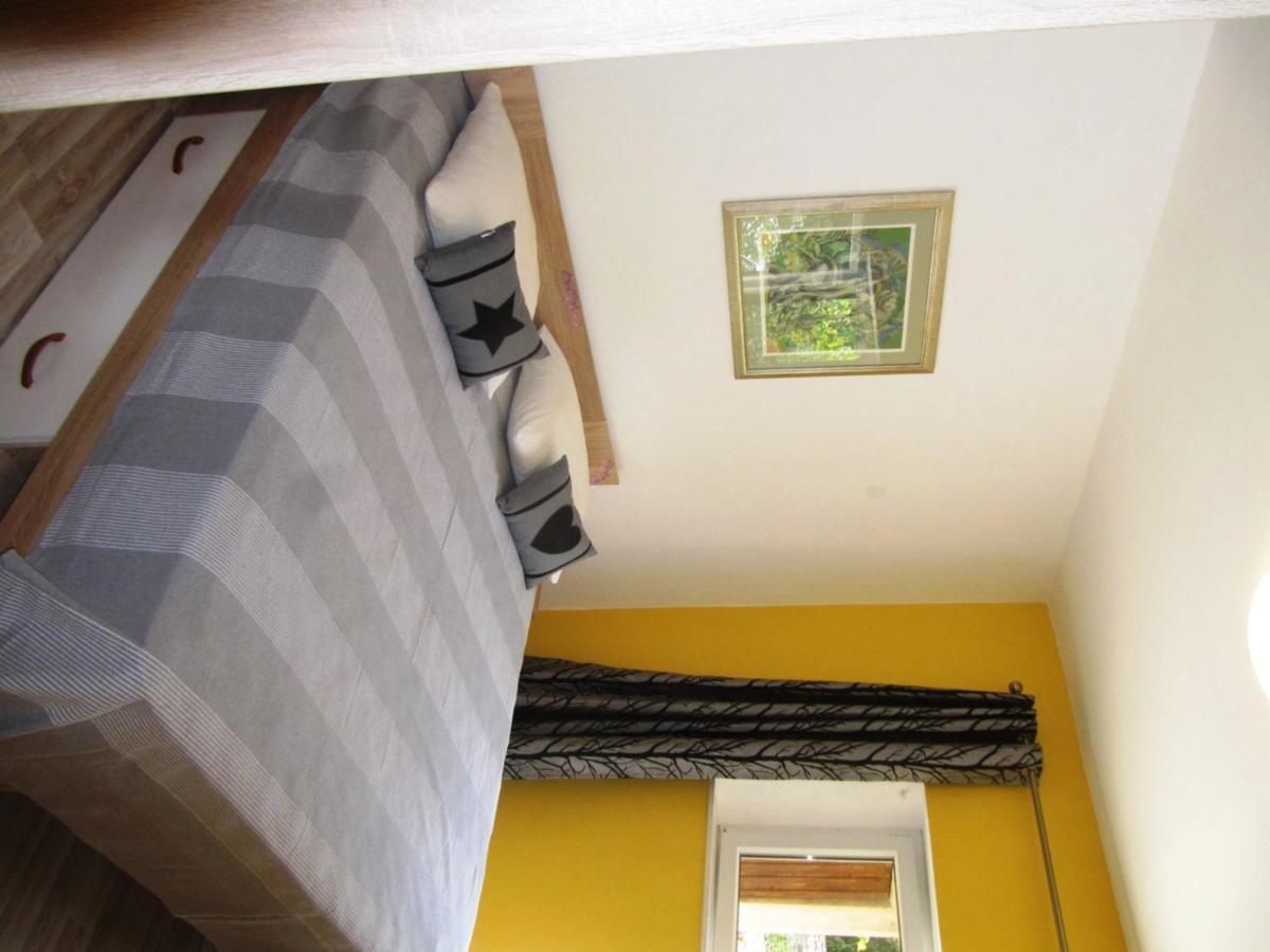 Apartmans And Rooms Dunjini Dvori Корчула Экстерьер фото